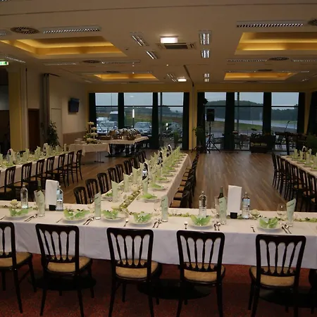 凯瑟拉斯特酒店 2*