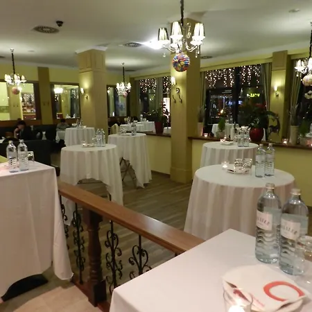 Hotel Kaiserrast 2*