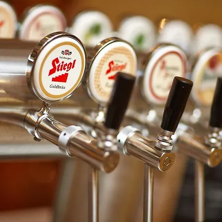 凯瑟拉斯特酒店 施托克劳