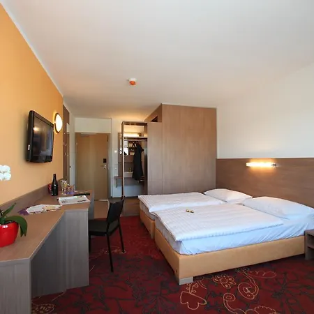 Hotel Kaiserrast 2*