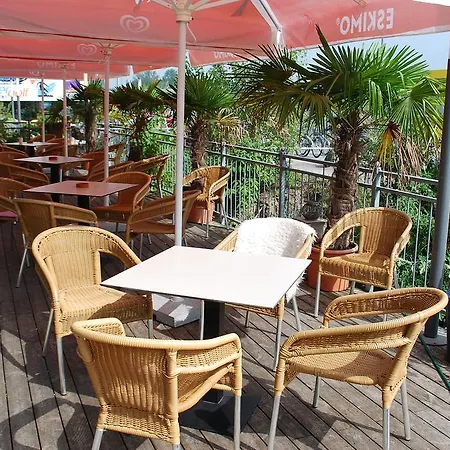 凯瑟拉斯特酒店 酒店