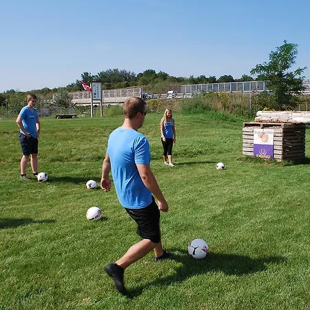 凯瑟拉斯特酒店 2* 施托克劳