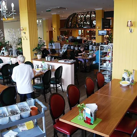 凯瑟拉斯特酒店