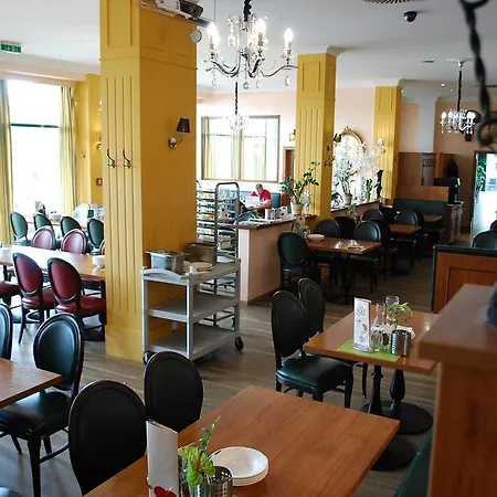 Kaiserrast Hotel 2*