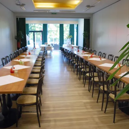 Hotel Kaiserrast 2*