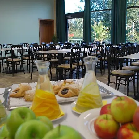 凯瑟拉斯特酒店 2*